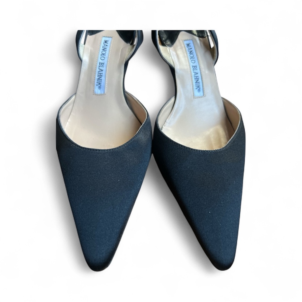 Manolo Blahnik Kitten-Heel Halter Pumps Black Size 36 1/2 - Picture 3 of 5